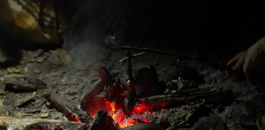 Dituntut untuk Percaya