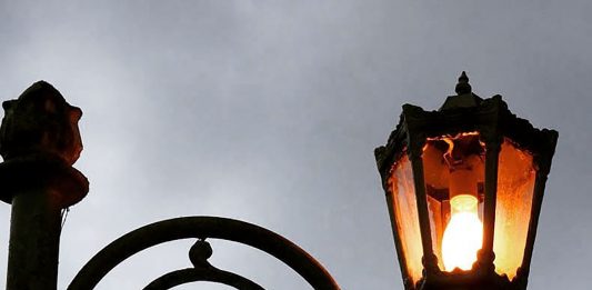 Mengungkap Jati Diri Yesus