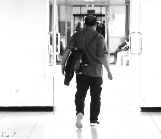 Mendengarkan Suara-suara Kenabian