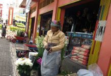 Persembahan Si Janda Miskin