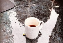 Bisnis di Tempat-tempat Suci