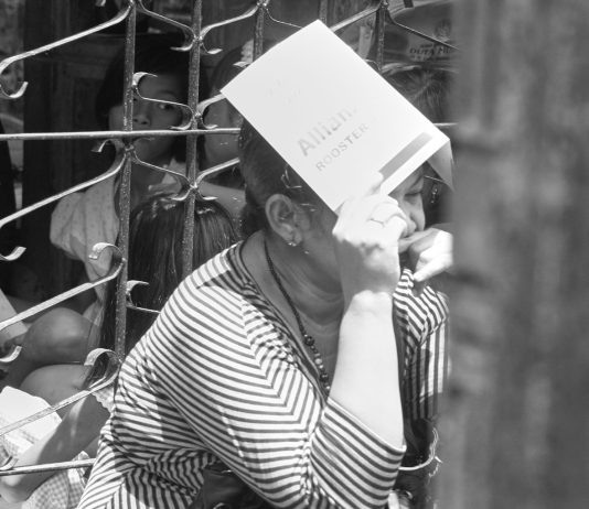 Seperti Kuburan yang Dilabur Putih